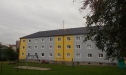 Celkový pohled na bytový dům Plzeň - těsně před dokončením prací