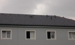 Pohled na část střechy těsně před dokončením prací